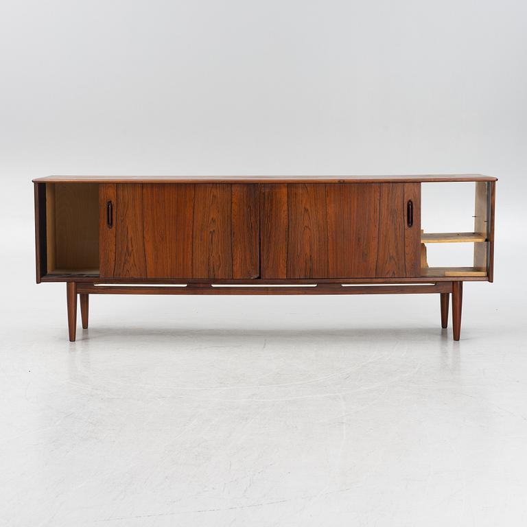 Nils Jonsson, sideboard," Arild", Troeds, Bjärnum, 1960-tal.