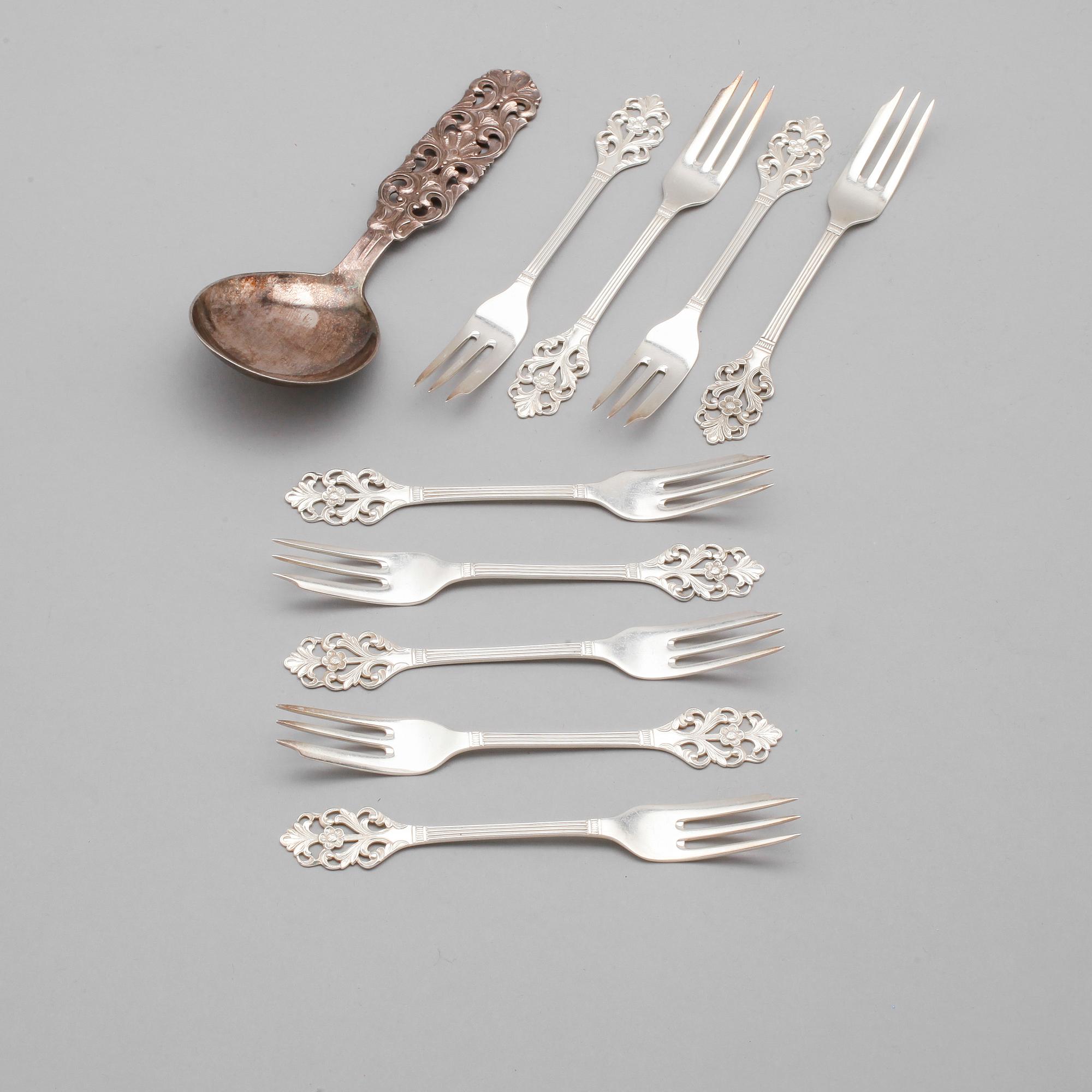 SKED SAMT KAKGAFFLAR, 9 st, silver, Norge, 1900-tal. Vikt ca 206 gram.