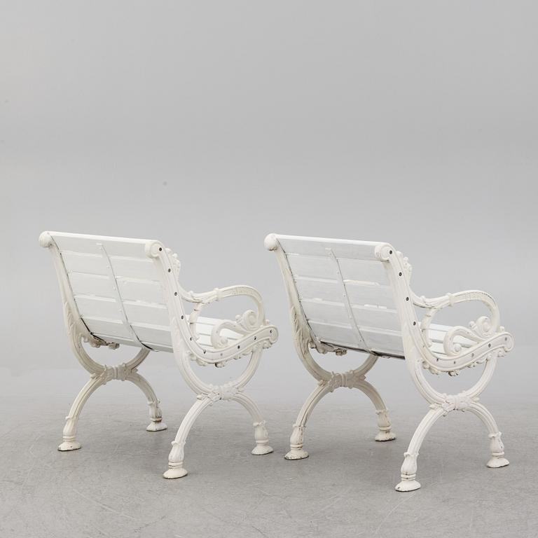A garden sofa, a table and a pair of chairs, Byarums bruk.
