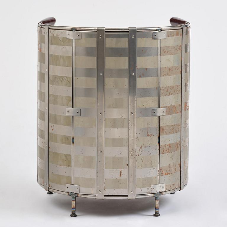 Mats Theselius, fåtölj, "Älgskinnsfåtöljen", ed. 52/360, Källemo, Värnamo, efter 1991.