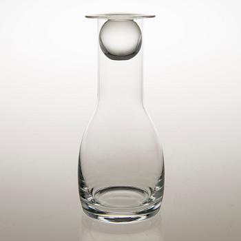 OIVA TOIKKA, Glass carafe model 1563, Nuutajärvi. Design year 1966.
