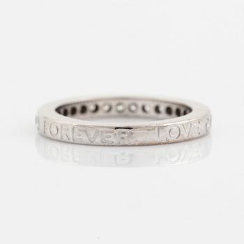 Ole Lynggaard, Charlotte Lynggaard, "Forever Love Ring", vitguld med briljantslipade diamanter.