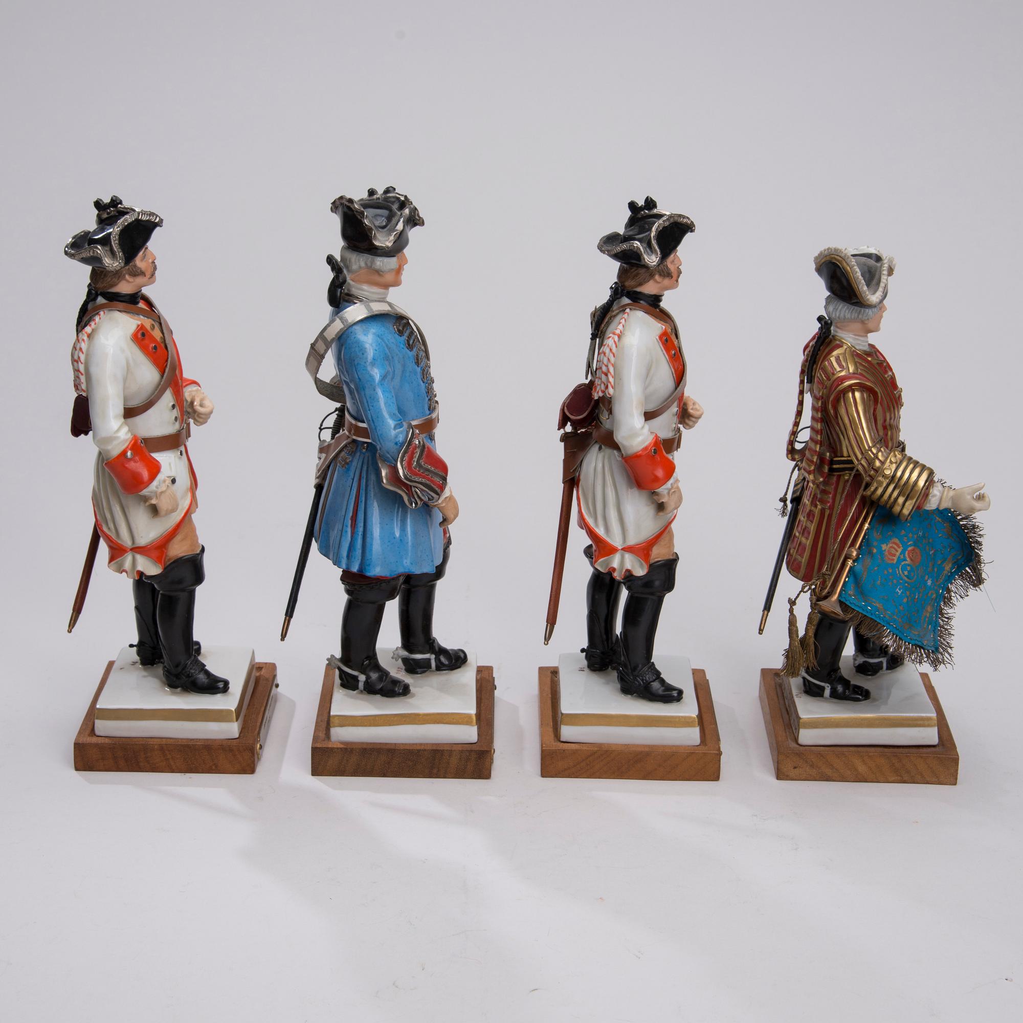 FIGURINER, 4 st, porslin, Les Collections Van Gerdinge, Frankrike, 1900-tal.