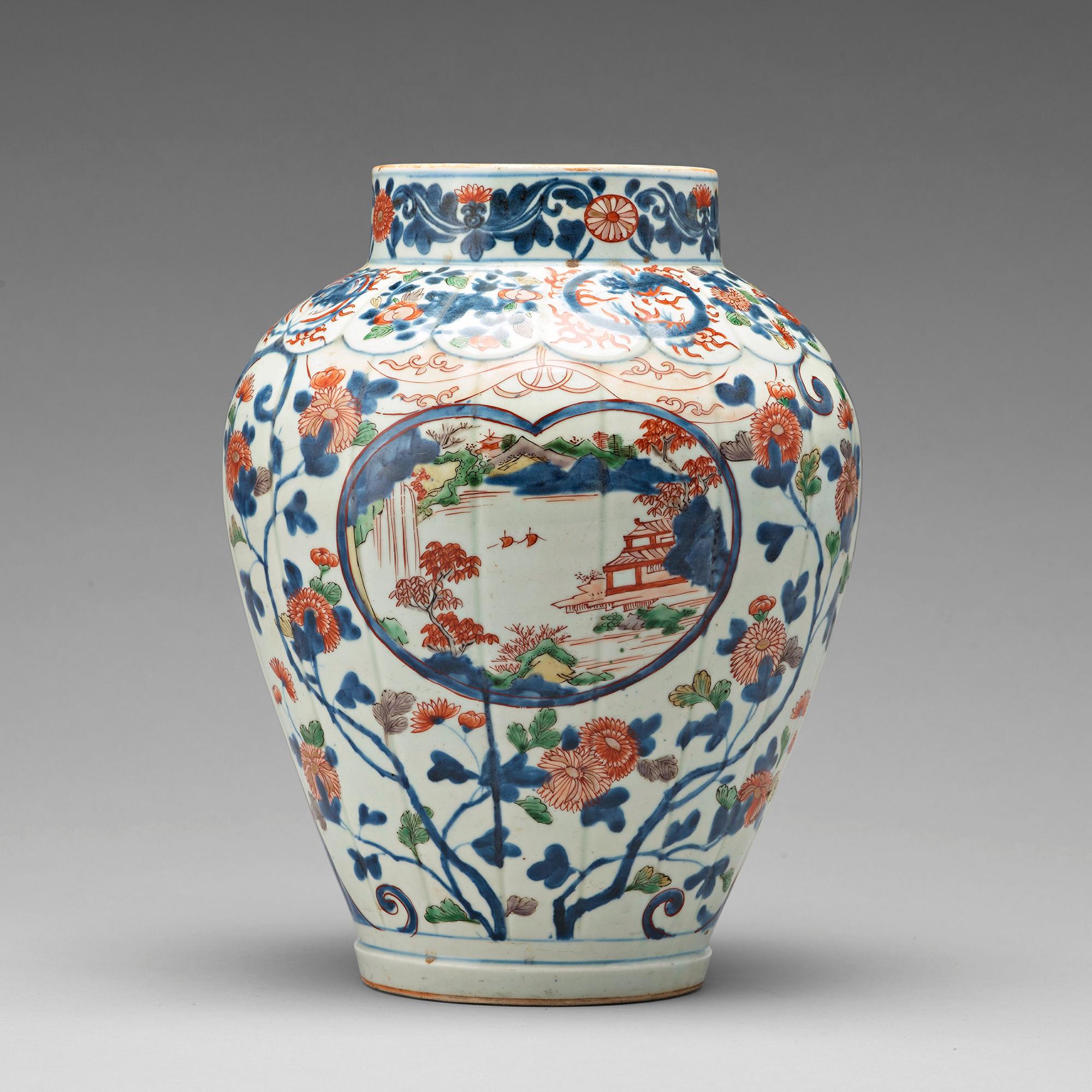 A blue and white Japanese jar, Edo period, 17th Century.