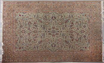 MATTA, troligen Keshan, 398 x 289 cm.