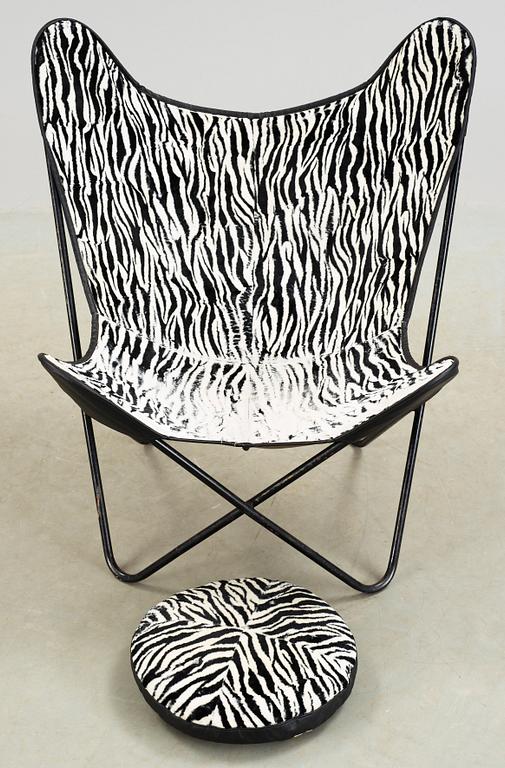 FLADDERMUSFÅTÖLJ, 1900-talets mitt.