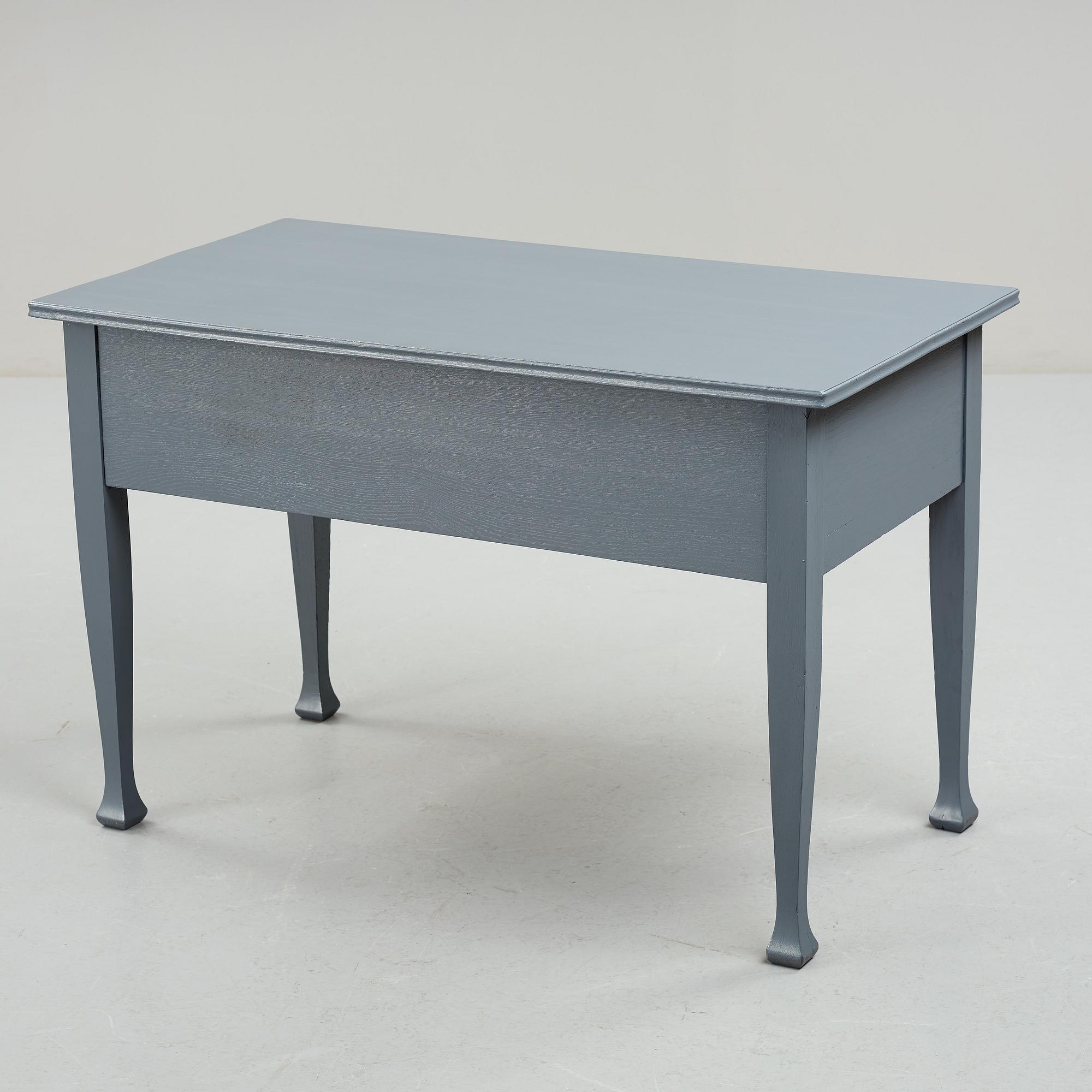 An early 20th Century desk.