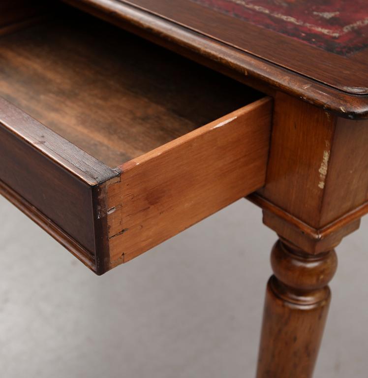 SKRIVBORD, England, 1800-talets andra hälft.