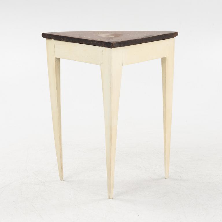 Hörnbord, gustavianskt, 1700-talets slut.