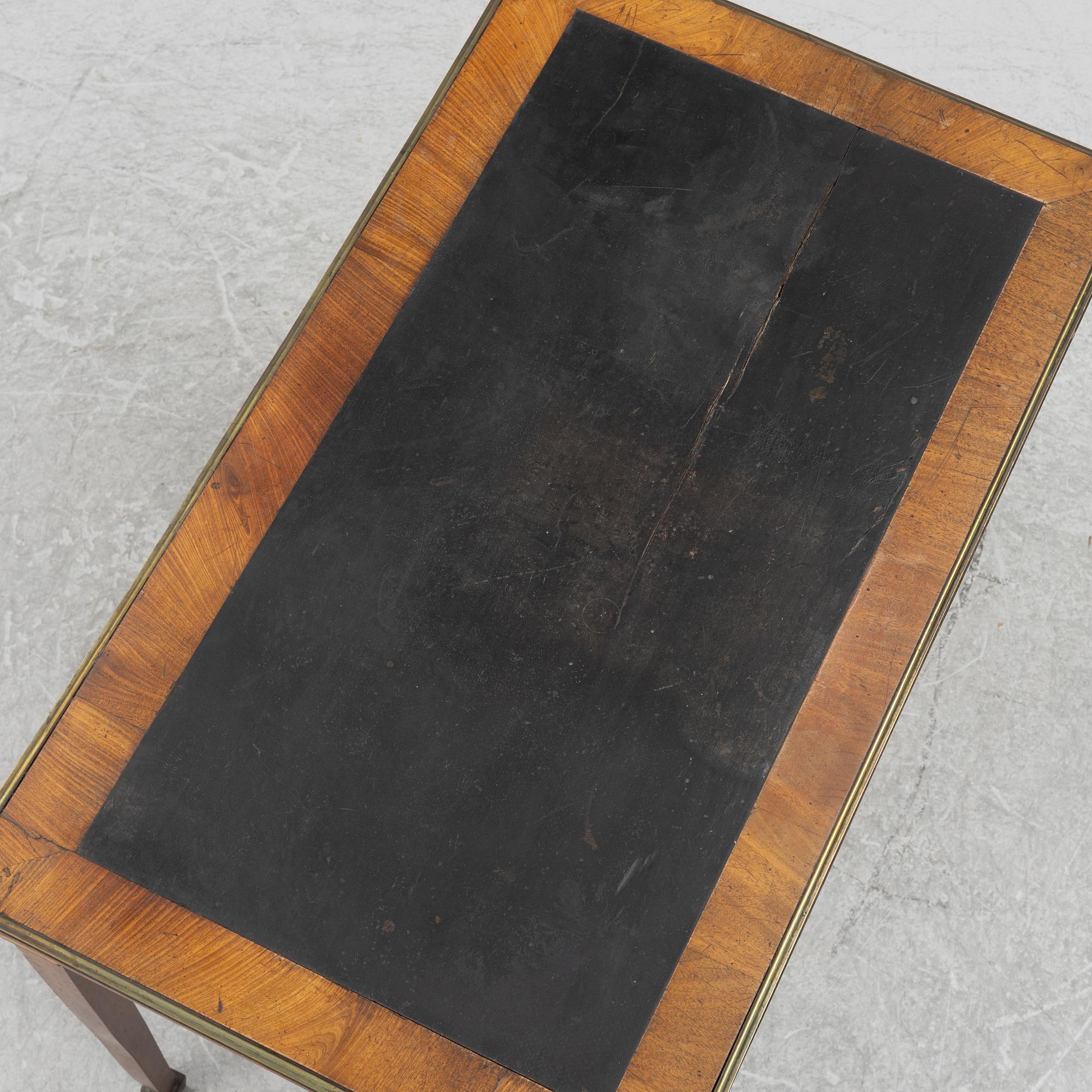 A desk, 19th century.