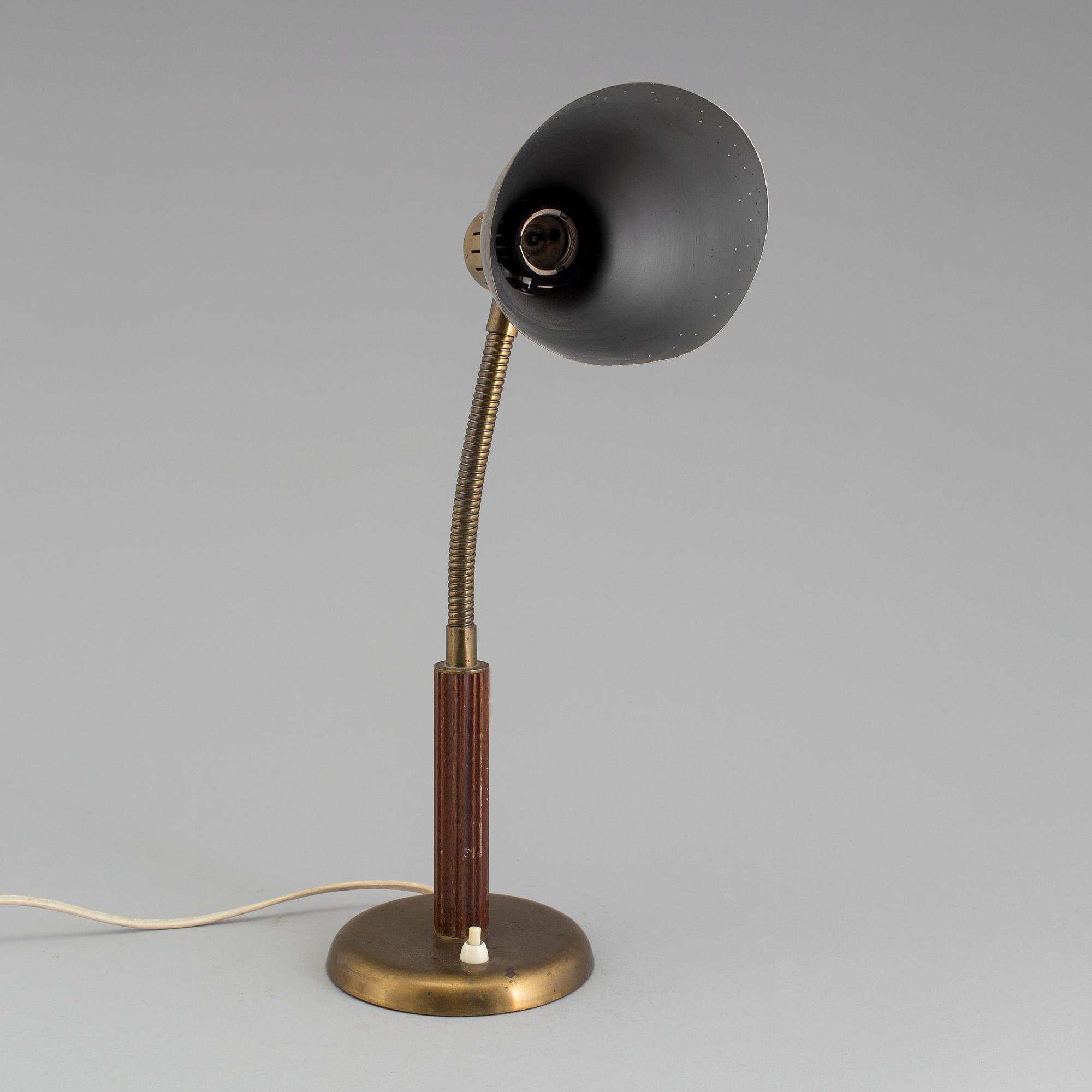 SKRIVBORDSLAMPA. Böhlmarks. 1960-tal.