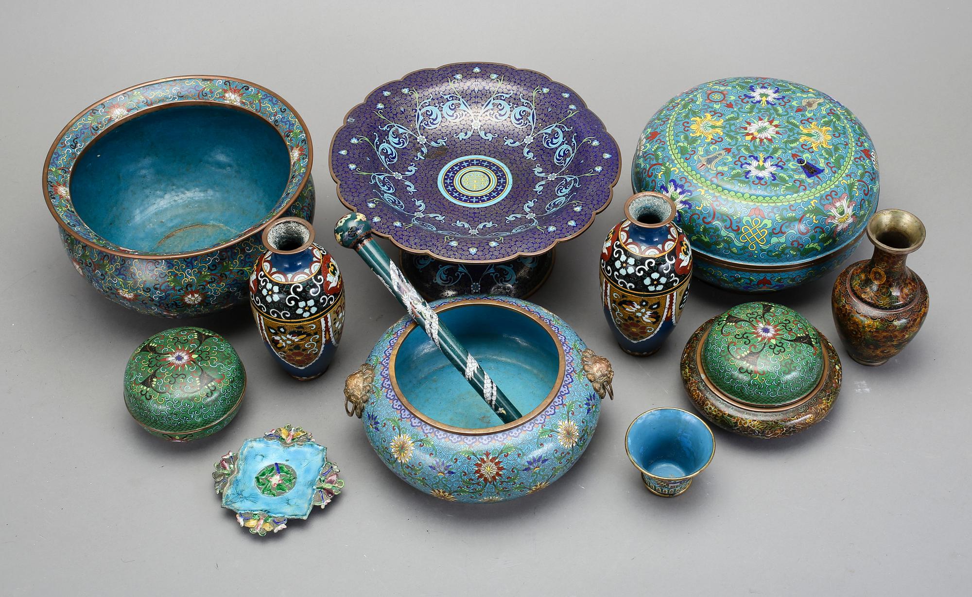 PARTI CLOISONNÉ, 13 delar, 1800/1900-tal.