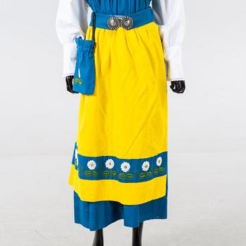 SVERIGEDRÄKTEN, storlek 38-40. Charlotte Weibull.