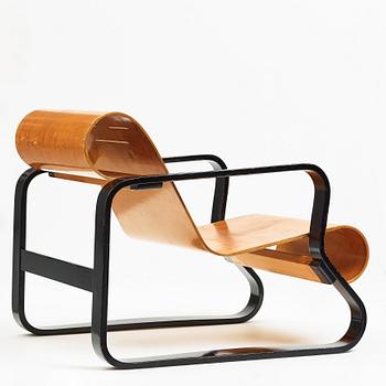 Alvar Aalto, a partly black lacquered birch "Paimio" chair by  O.y Huonekalu-ja Rakennustyötehdas A.B for Artek, Finland 1930-40's.