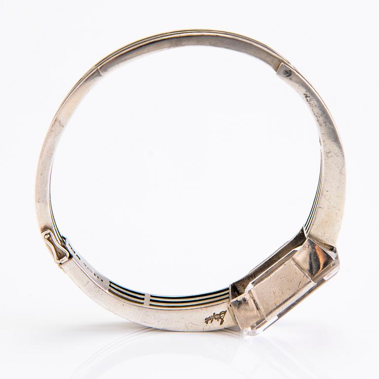 RANNEKORU, hopeaa,  itsehiottu kivi, Heribert Engelbert AB, Tukholma 1943.