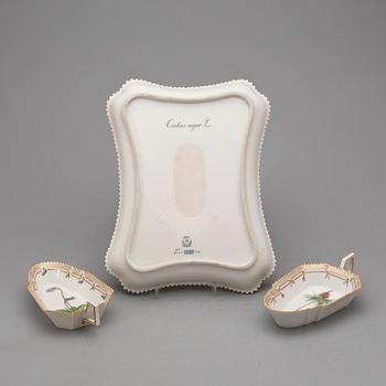 PARTI PORSLIN, 3 delar, "Flora Danica", Royal Copenhagen.