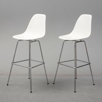 CHARLES & RAY EAMES, barstolar 
 5 st, "plastic chair", Vitra.