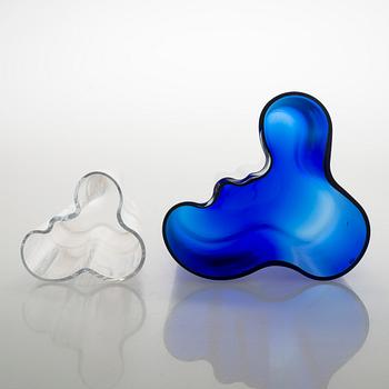 Alvar Aalto, maljakoita, 2 kpl, "3030", signeerattu Iittala sekä Alvar Aalto Iittala.