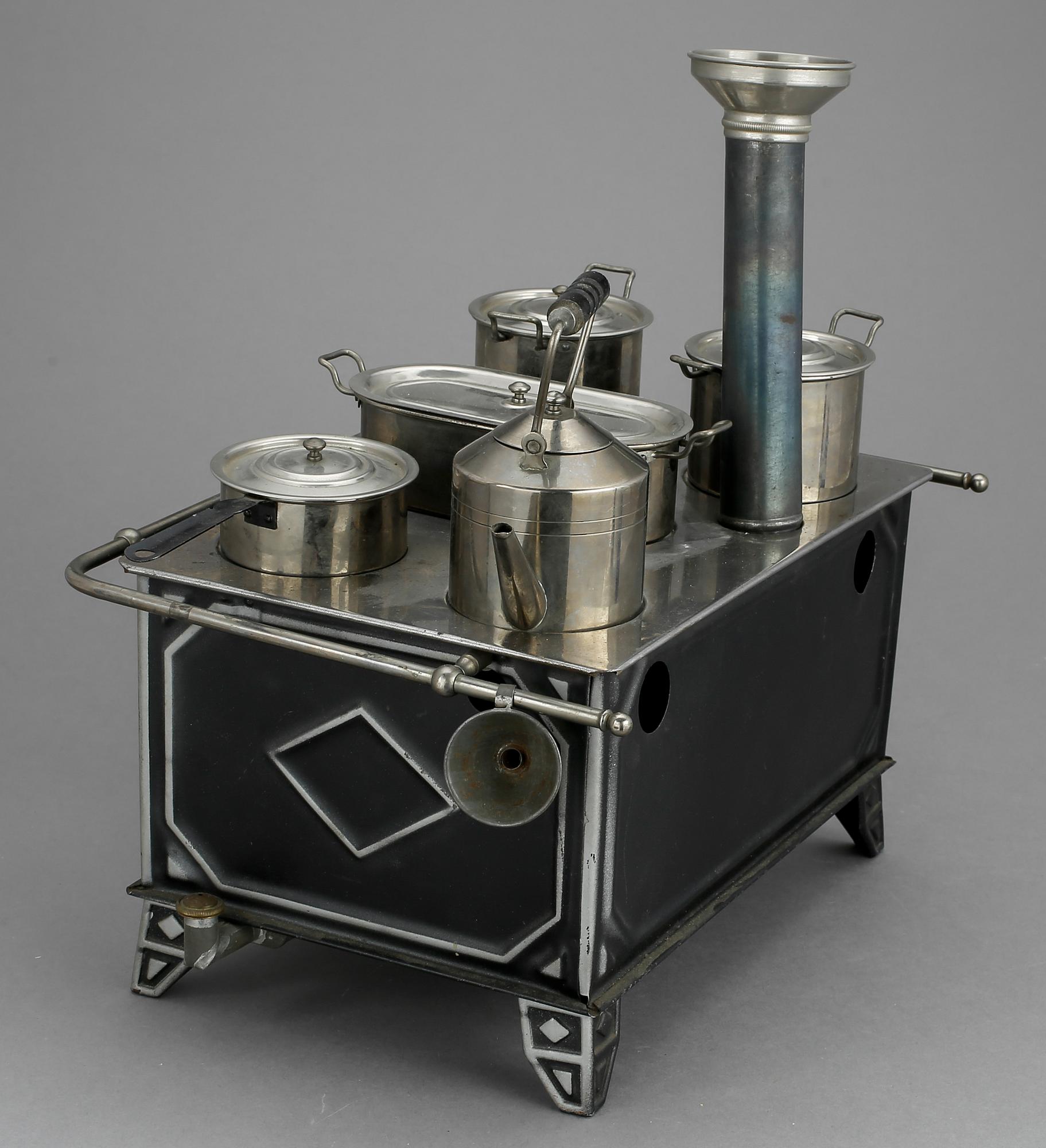 LEKSAKSSPIS, plåt, märkt DRGM, cirka 1910-tal.