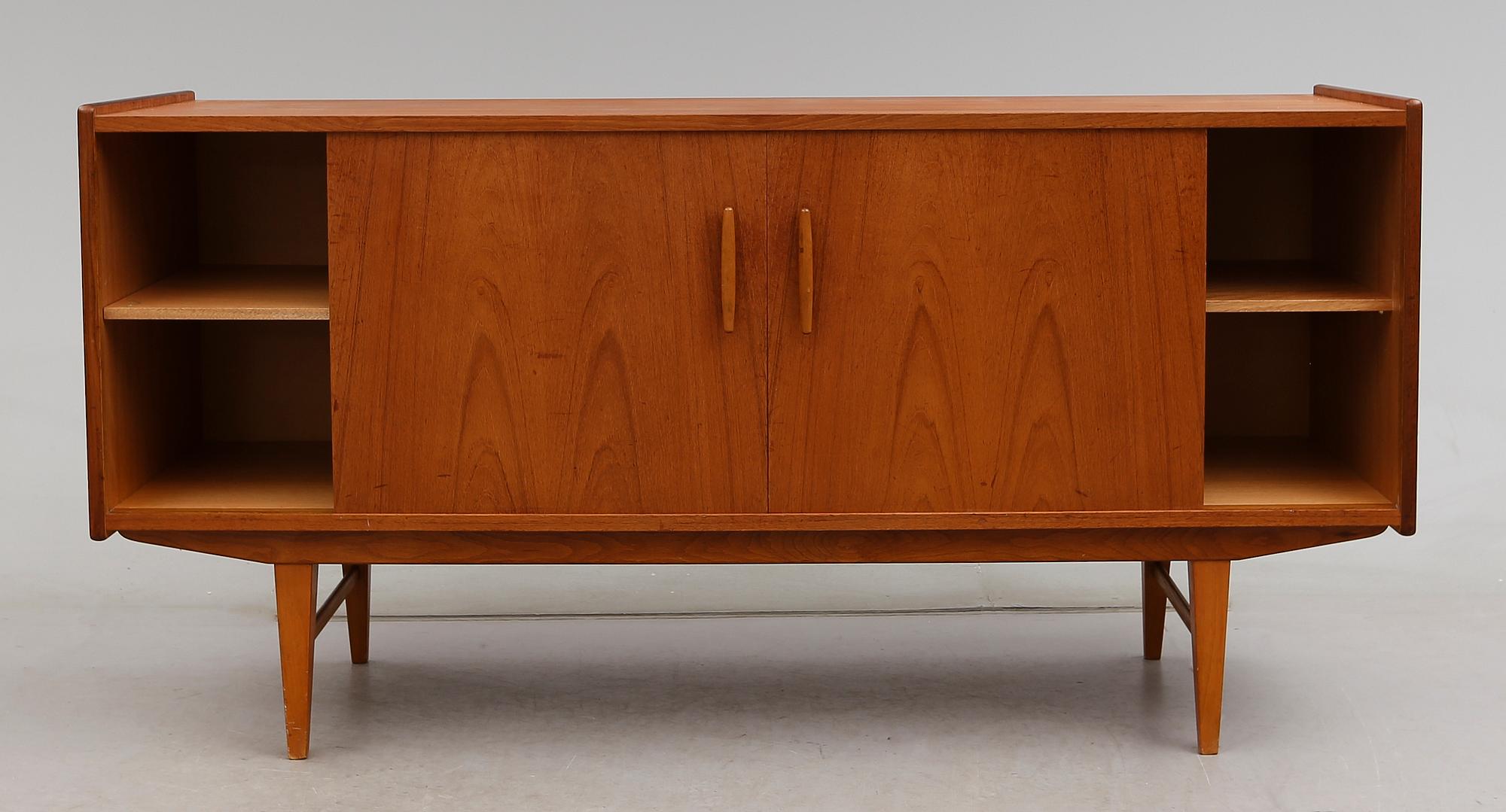 SIDEBOARD, 1900-talets andra hälft.