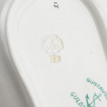 Wilhelm Kåge, 95 pieces, 'Guldstjärnan', Gustavsberg.