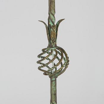 Lattiavalaisin, malli 811, Taidetakomo Hakkarainen, 1930-luku.