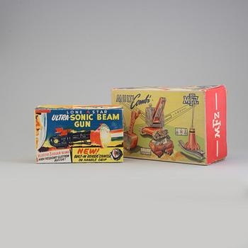 2 toys, "Multicombo" by MFZ and "Ultra-Sonic Beam Gun", Lone Star, both 1950´s.