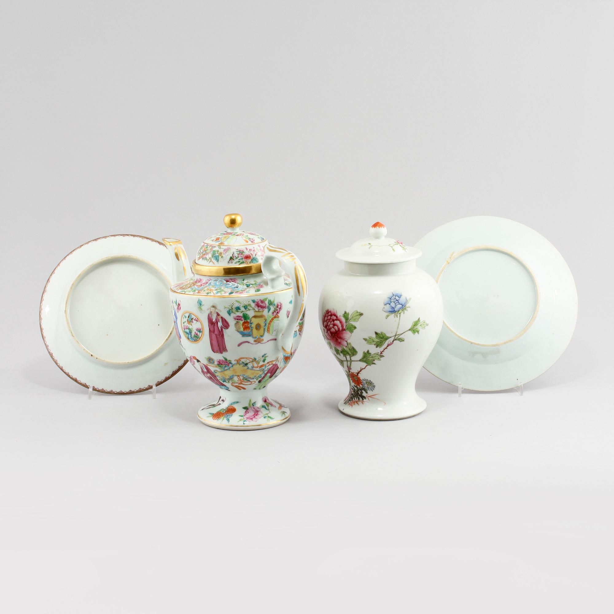 PARTI PORSLIN, 4 delar, Kina, 1700-tal, 1800-tal samt 1900-tal.