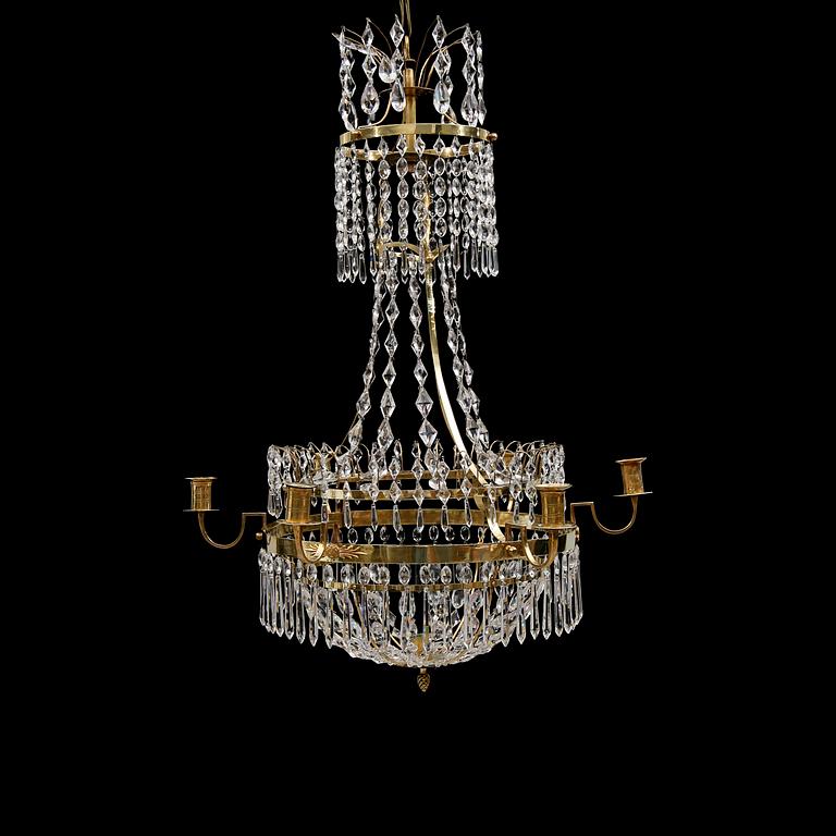 LJUSKRONA, sengustaviansk, 1800-talets början. Höjd ca 80 cm.