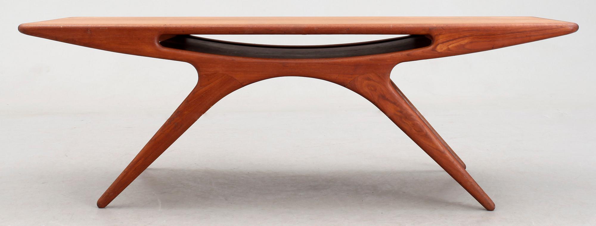 SOFFBORD, Johannes Andersen, för CFC Silkeborg, Danmark. 1950-tal.