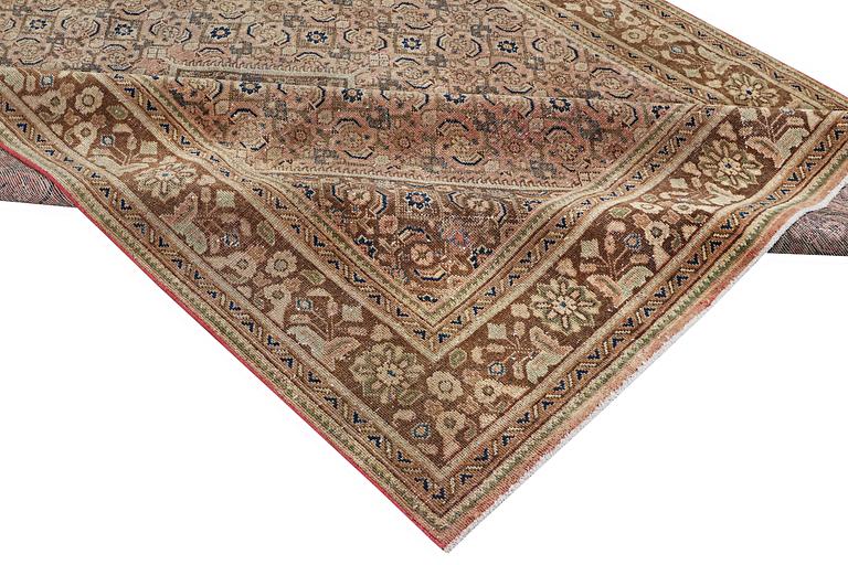 Matta, orientalisk, vintage design, ca 317 x 216 cm.