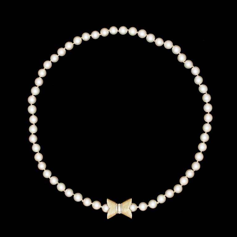 NECKLACE, cultured pearls, 7,5 mm, gold clasp.