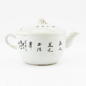 A set of two Chinese tea pots and a tea caddy, early 20th century.