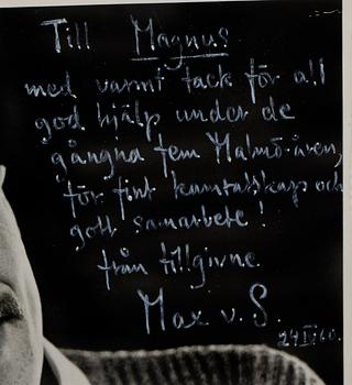 FOTOGRAFI, VYKORT och BOK, föreställande bl.a. Ingmar Bergman, Ingrid Bergman och Max von Sydow.