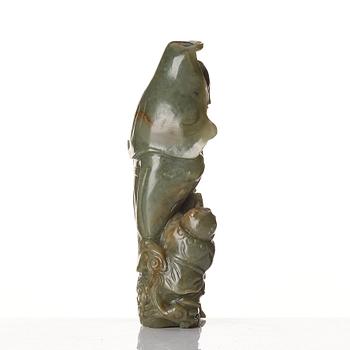 A nephrite sculpture of Guanyin, Qing dynasty, 19th Century.