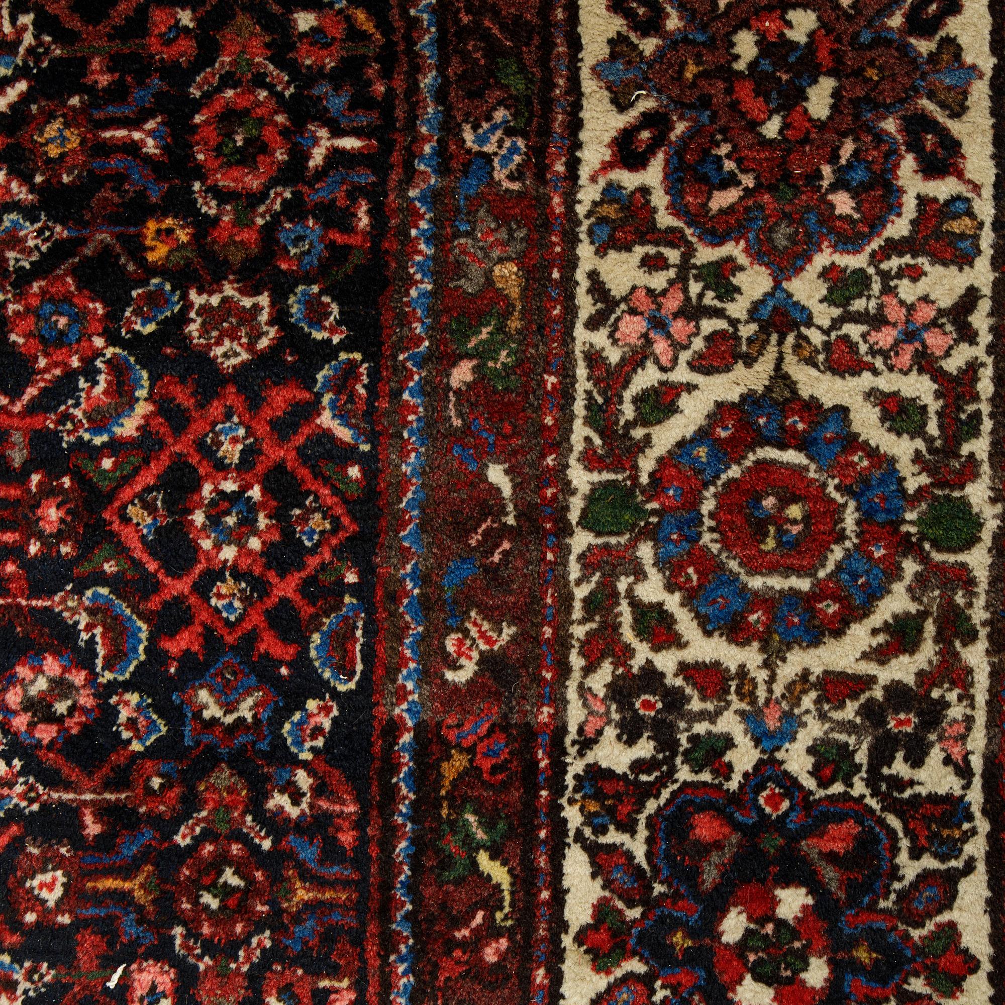 Matta, semiantik/old, Västpersisk,  ca 317 x 165 cm.