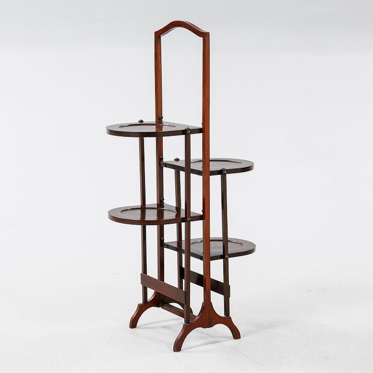 A 20th century cakestand.