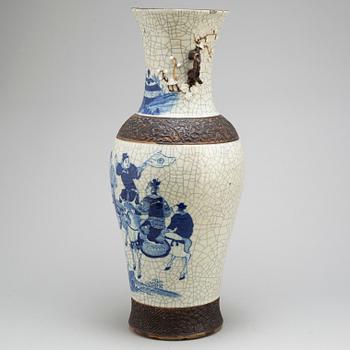 A Chinese 20th century vase.