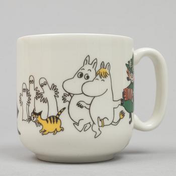 Muminmuggar, 5 st, samt barnservis, Moomin Characters, Arabia, Finland.