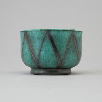 WILHELM KÅGE, an 'Argenta' stoneware bowl from Gustavsberg, 1930's/40's.