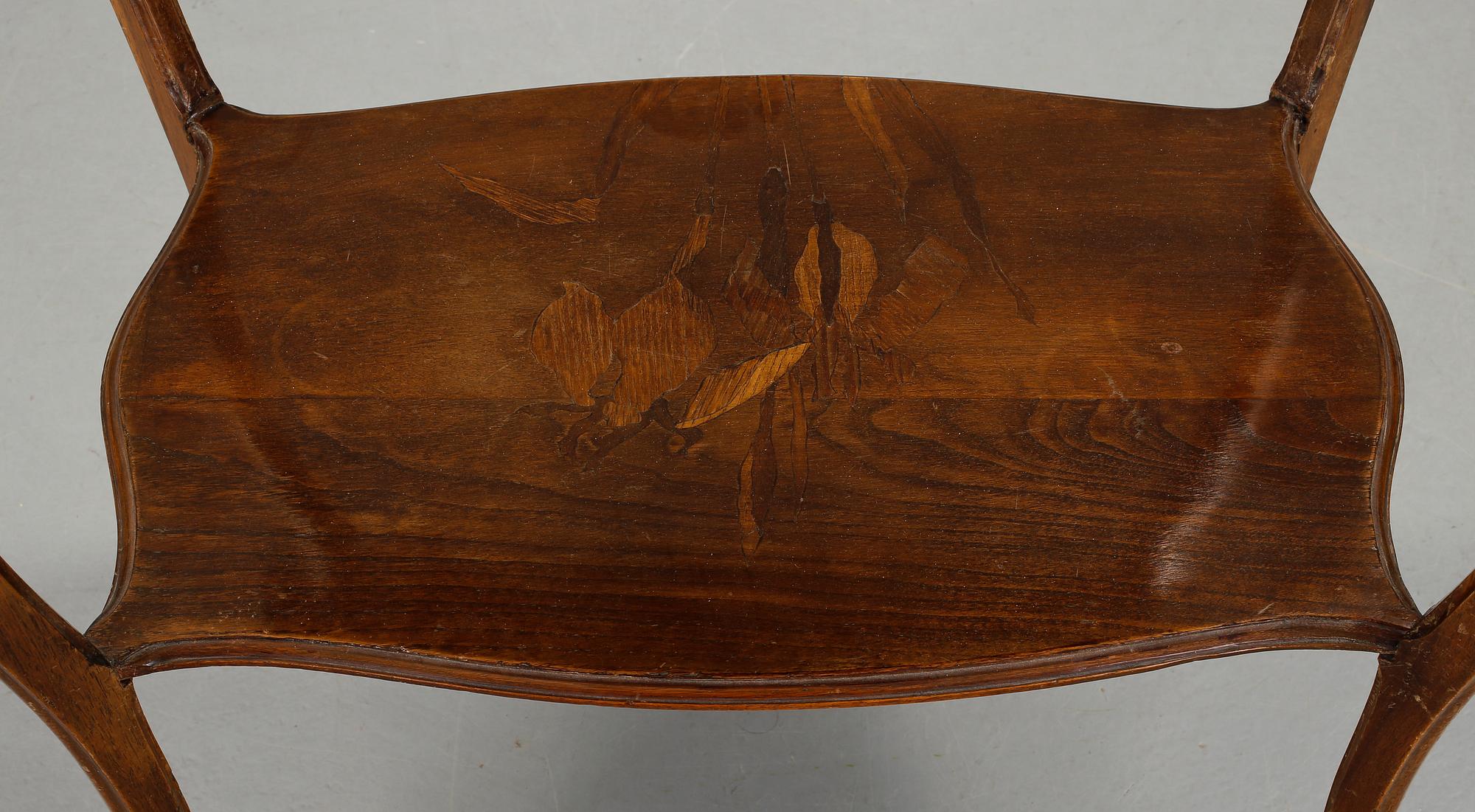 BORD, Emile Gallé. Frankrike, Art Nouveau, omkring år 1900.