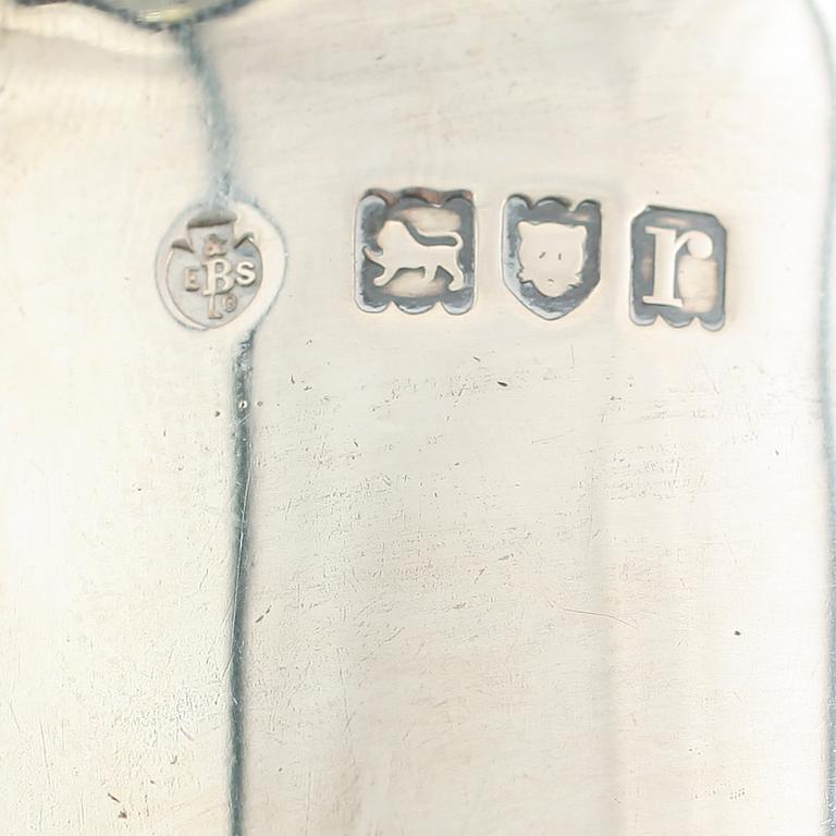 MUGG, silver, London 1912. Vikt ca 130 gram.