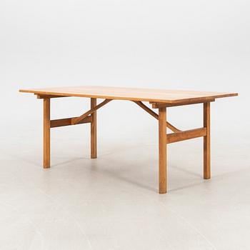 Børge Mogensen, dining table model no. 6284, Fredericia Stolefabrik, Denmark, late 1950s/60s.