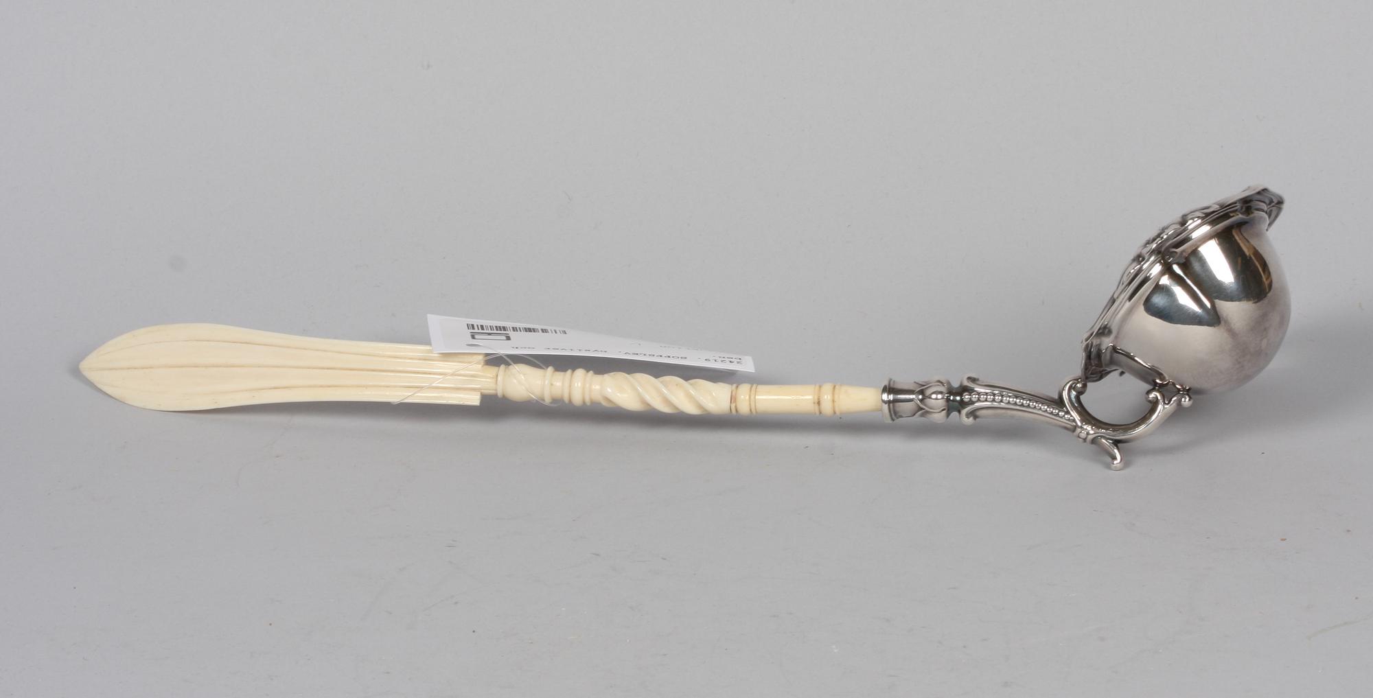 SOPPSLEV, nysilver och ben.