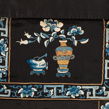 An embroidered Chinese silk altar cover, Qing dynasty, 19th Century.