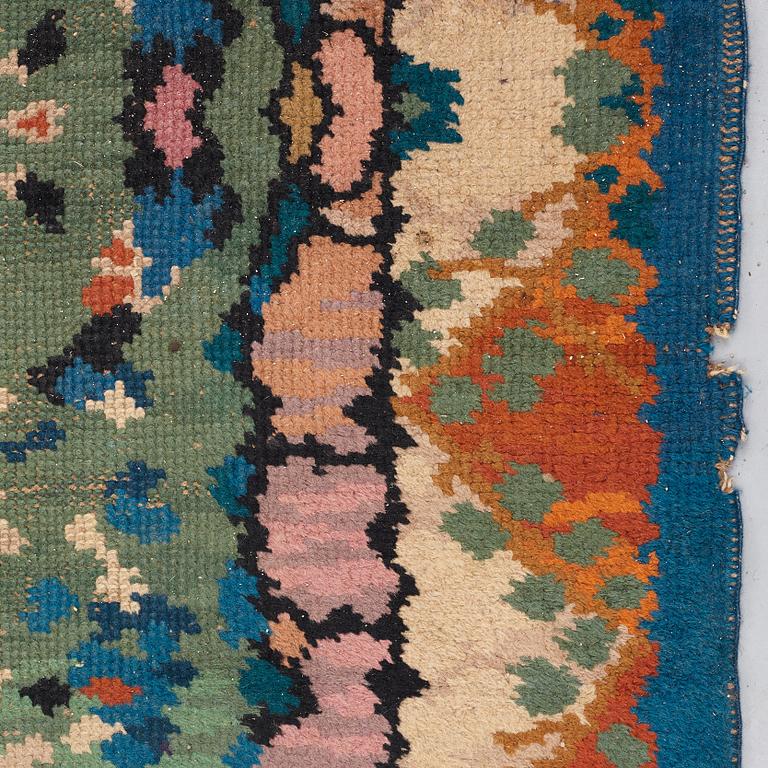 MATTO, knotted pile, ca 488-491 x 347,5-350,5 cm, probably France, first third of the 20th century.