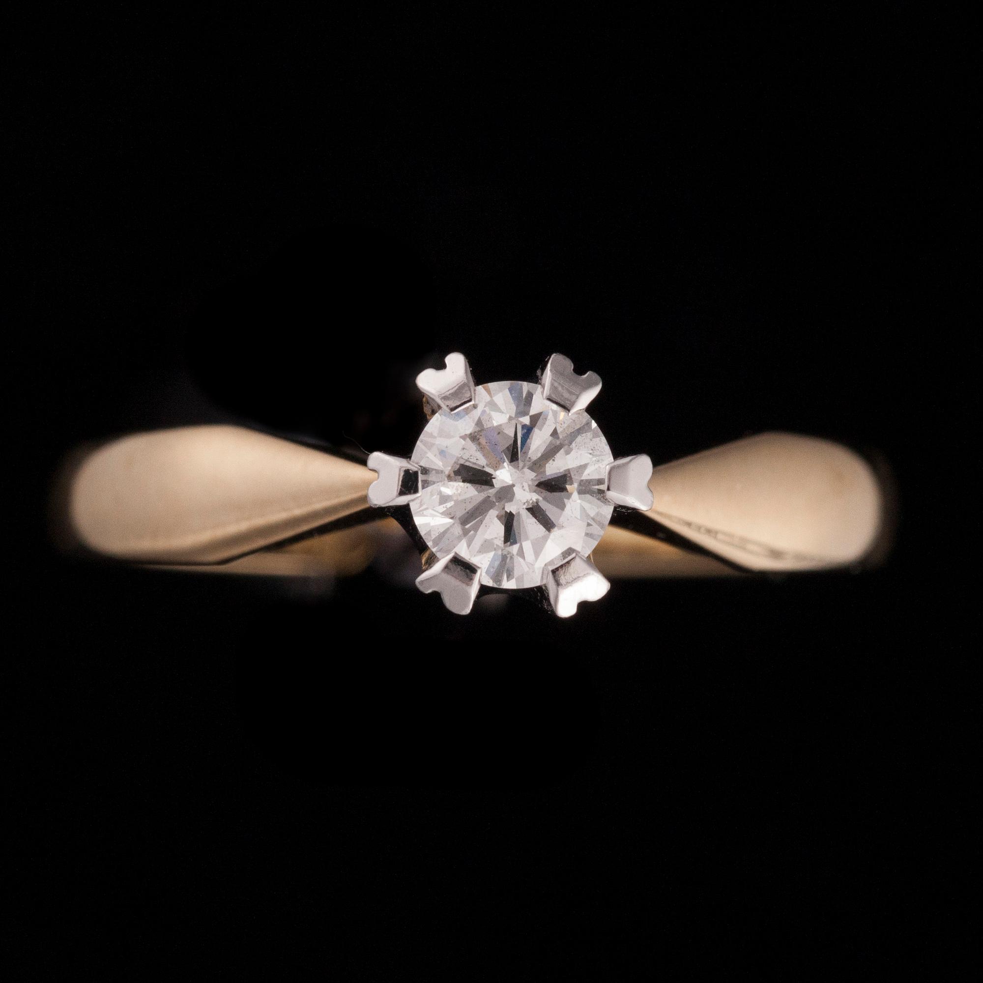 RING, 14K guld, diamant. Laatukoru 2009. Vikt ca 4,2 g.