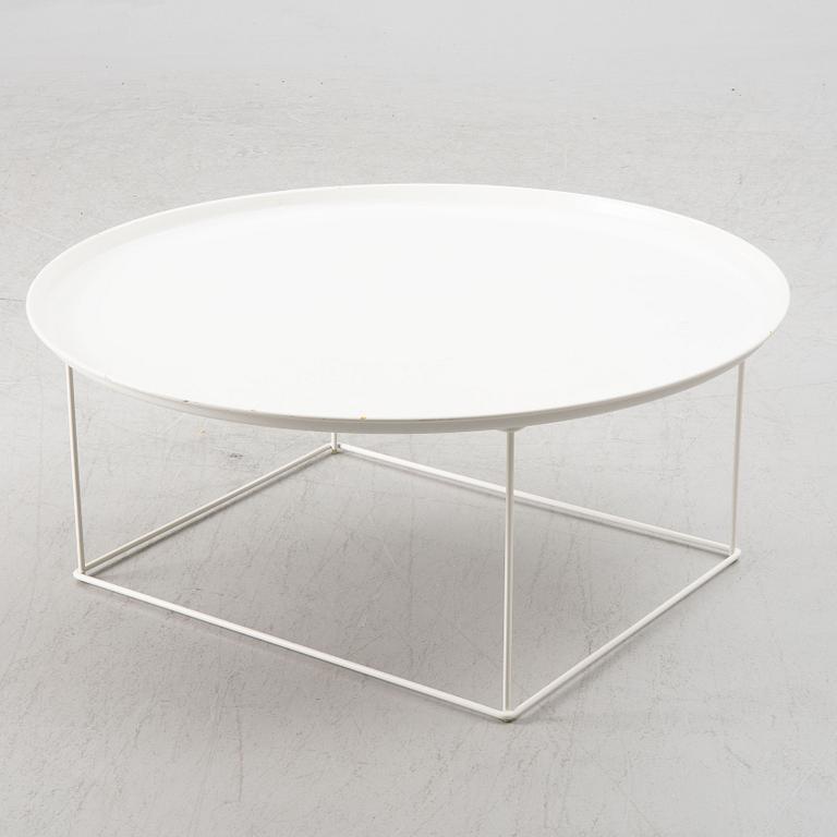 Patricia Urquiola, a coffee table, 'Fay-fat' B & B Italia, 2010.