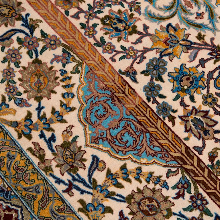 Matto, semiantiikkinen Isfahan, Keski-Persia, n. 240 x 156 cm.