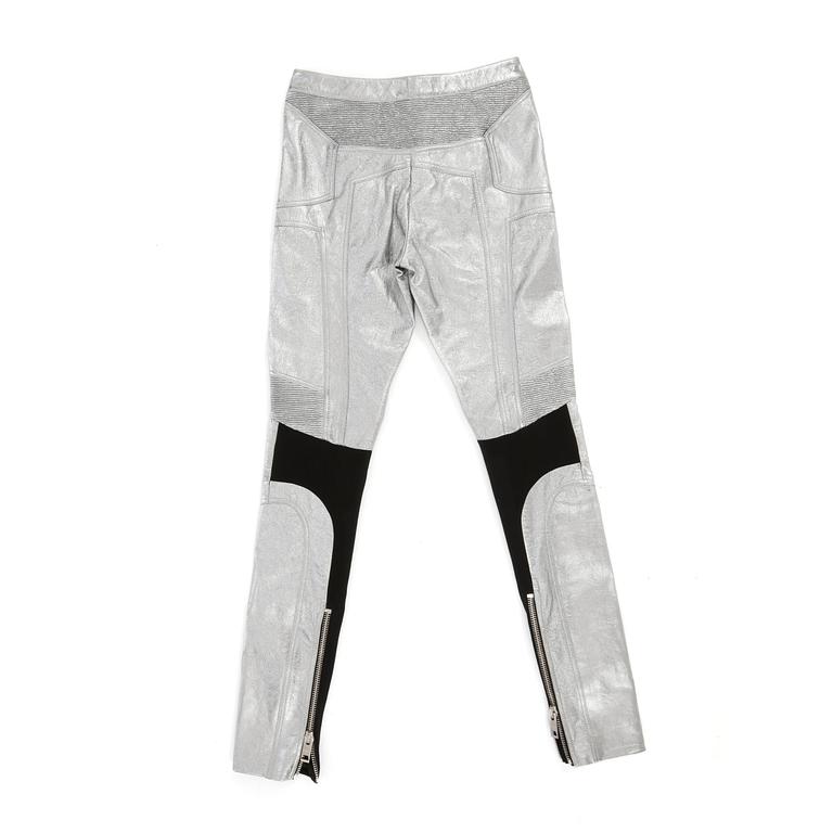 BURBERRY prorsum, a pair of silver colored leather pants. Size 38.